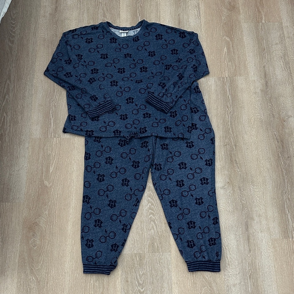Harry Potter Wizarding World Cozy Pajama Set | Size XXL | Great Condition